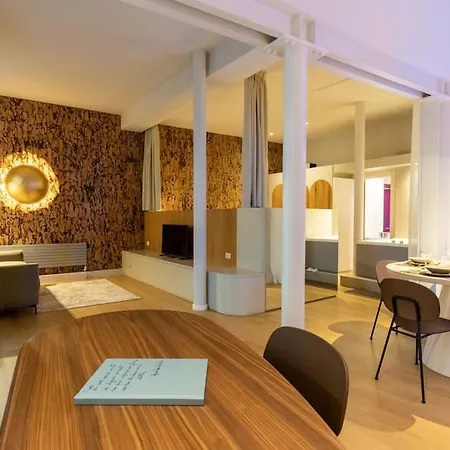 Daire Materia Loft Design In Palazzo Nobiliare Al Duomo