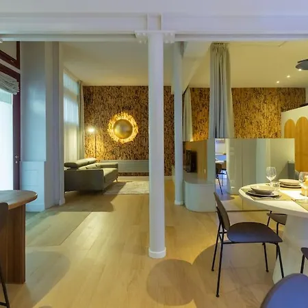 Daire Materia Loft Design In Palazzo Nobiliare Al Duomo Padova