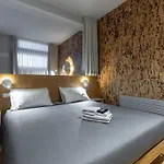 Materia Loft Design In Palazzo Nobiliare Al Duomo Apartament